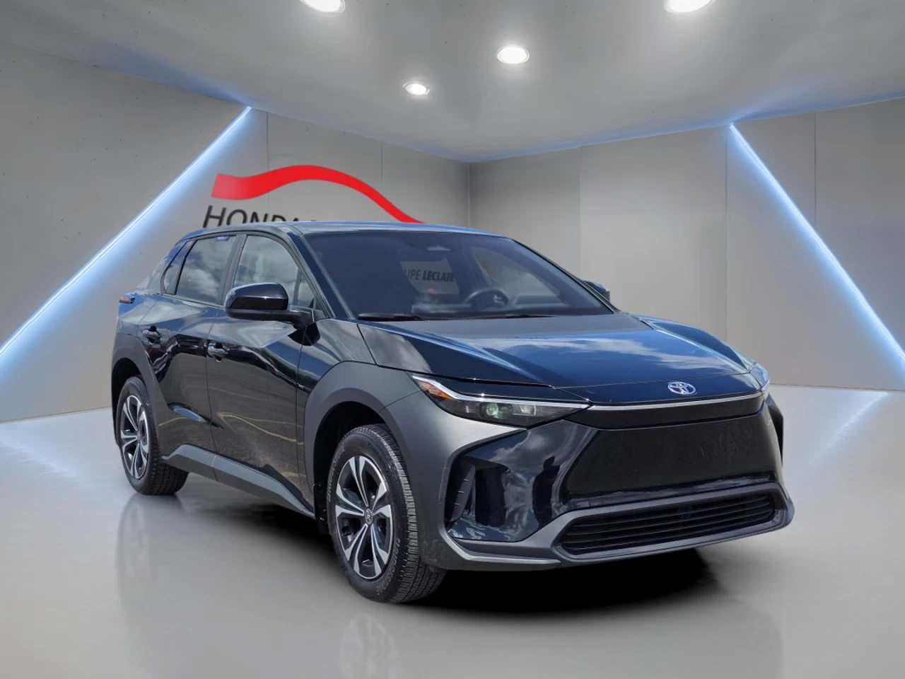 2023 Toyota bZ4X L FWD Image principale