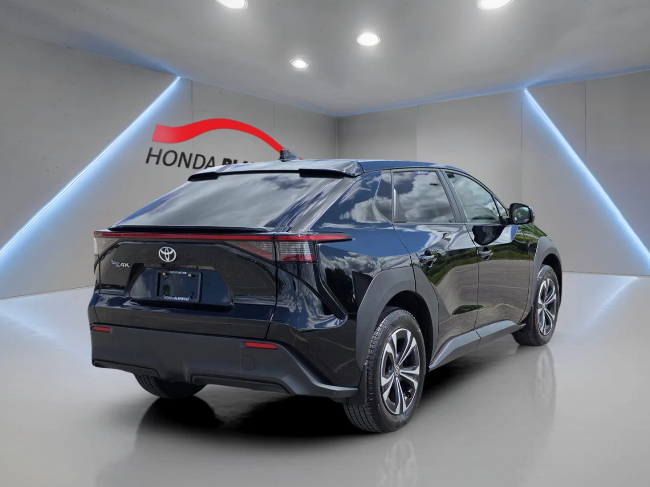 2023 Toyota bZ4X L FWD Image principale