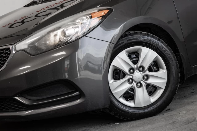 Kia Forte Manuelle de base Garantie 1 AN 2014