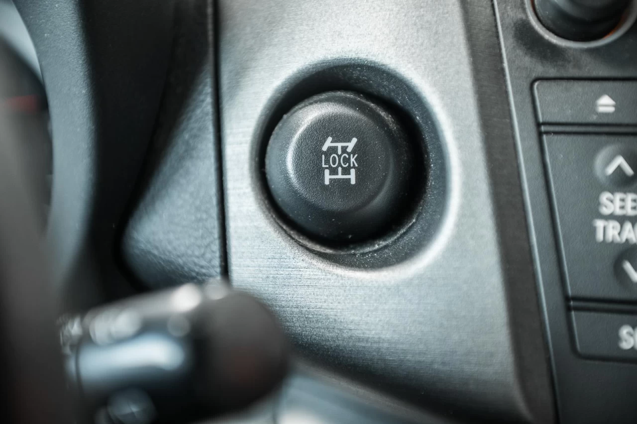 2010 Toyota RAV4 Automatique -4x4 Main Image