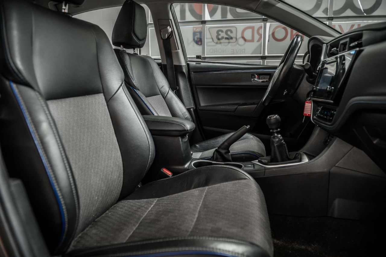 2017 Toyota Corolla Manuelle AUBAINE!!! Main Image