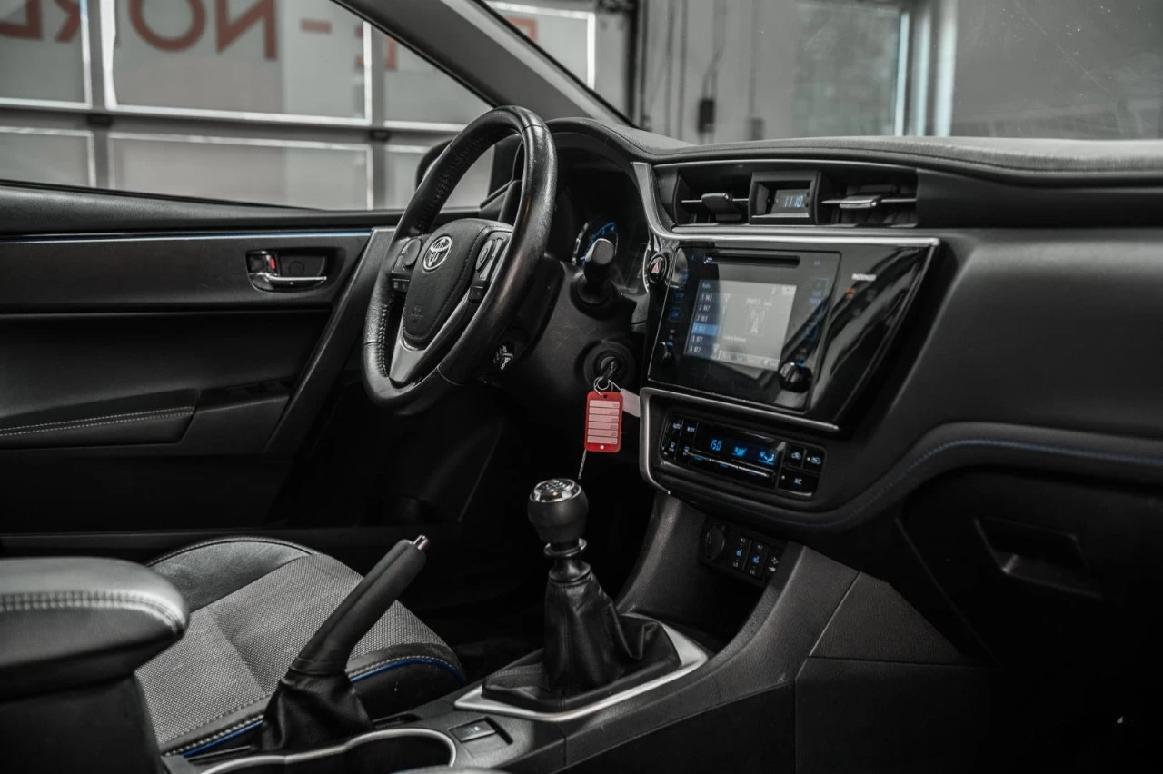 2017 Toyota Corolla Manuelle AUBAINE!!! Main Image