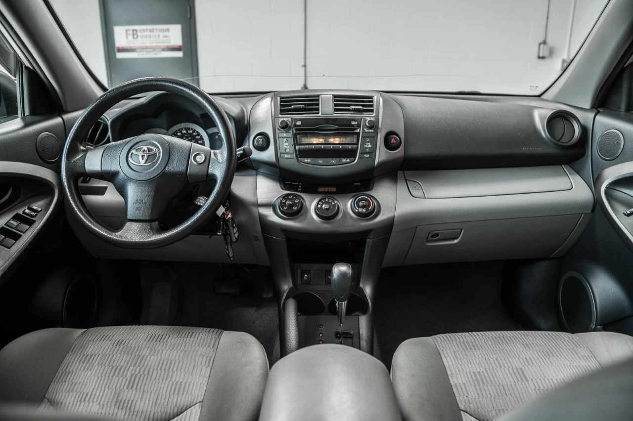 2010 Toyota RAV4 Automatique -4x4 Main Image