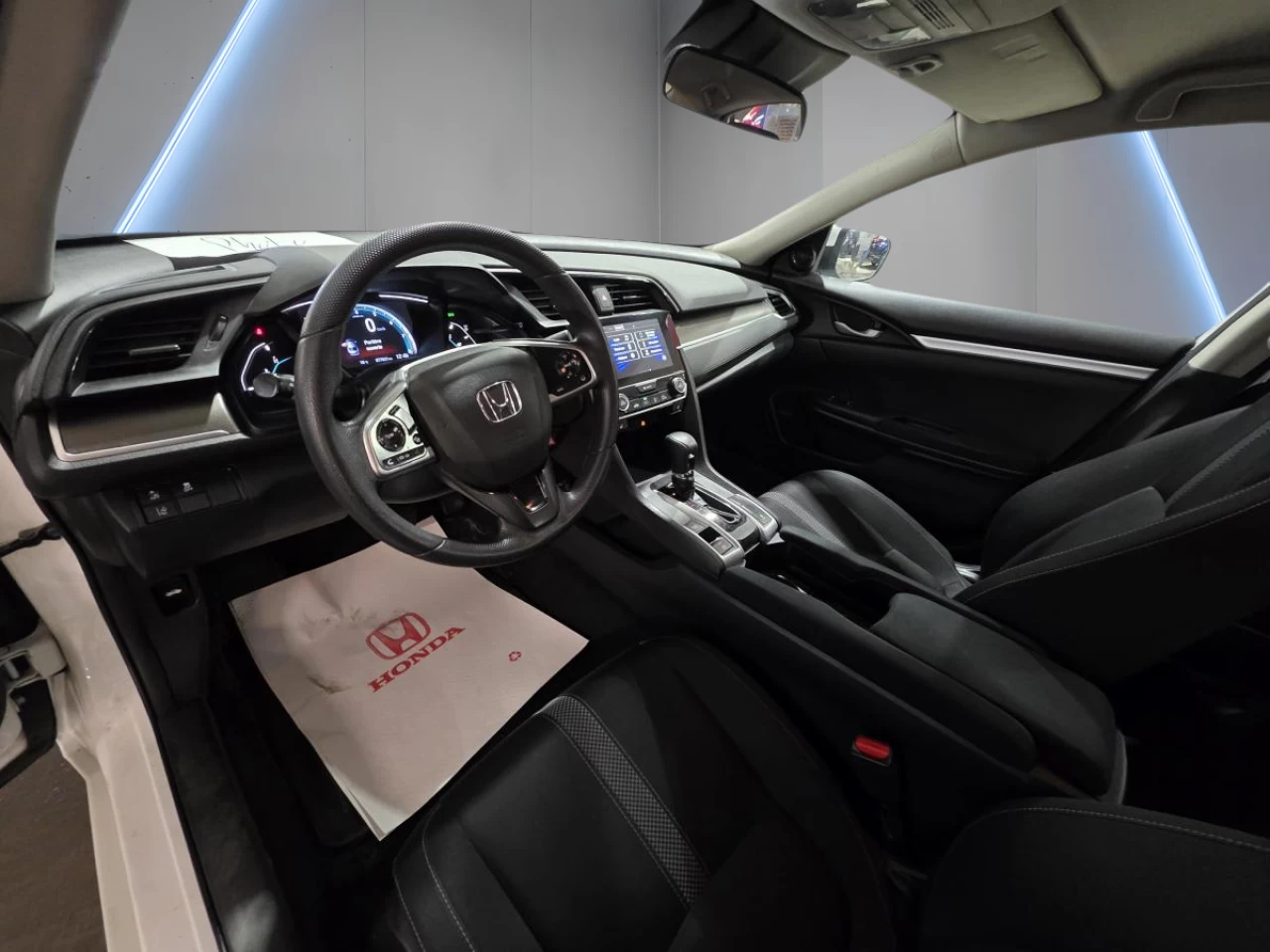 2019 Honda Civic LX CVT Sedan Image principale