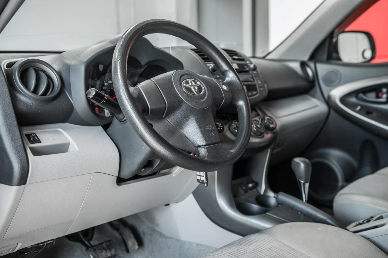2010 Toyota RAV4 Automatique -4x4 Main Image