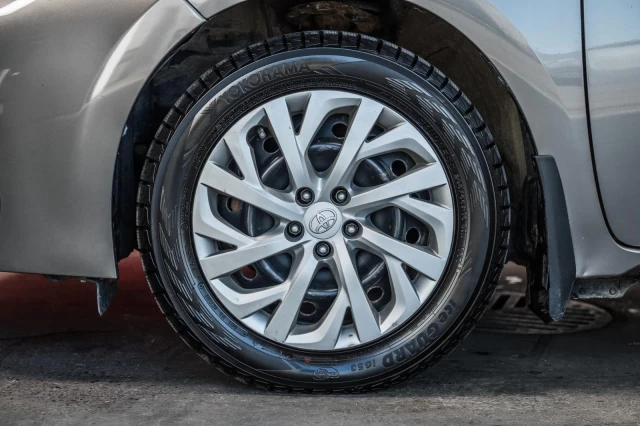 Toyota Corolla Manuelle AUBAINE!!! 2017