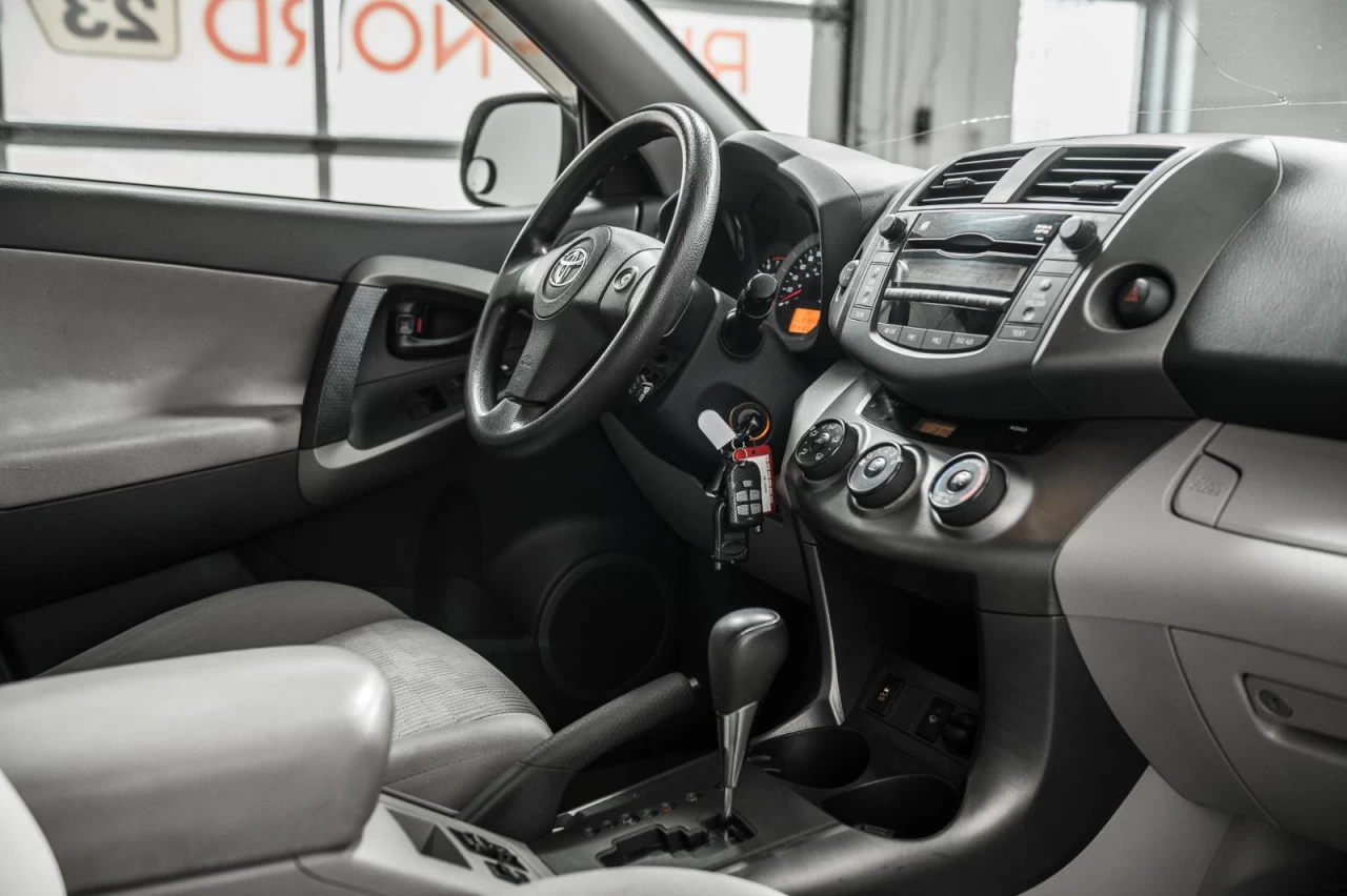 2010 Toyota RAV4 Automatique -4x4 Main Image
