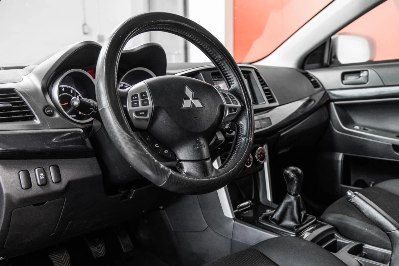 2017 Mitsubishi Lancer Manuelle - Garantie 1 AN Main Image