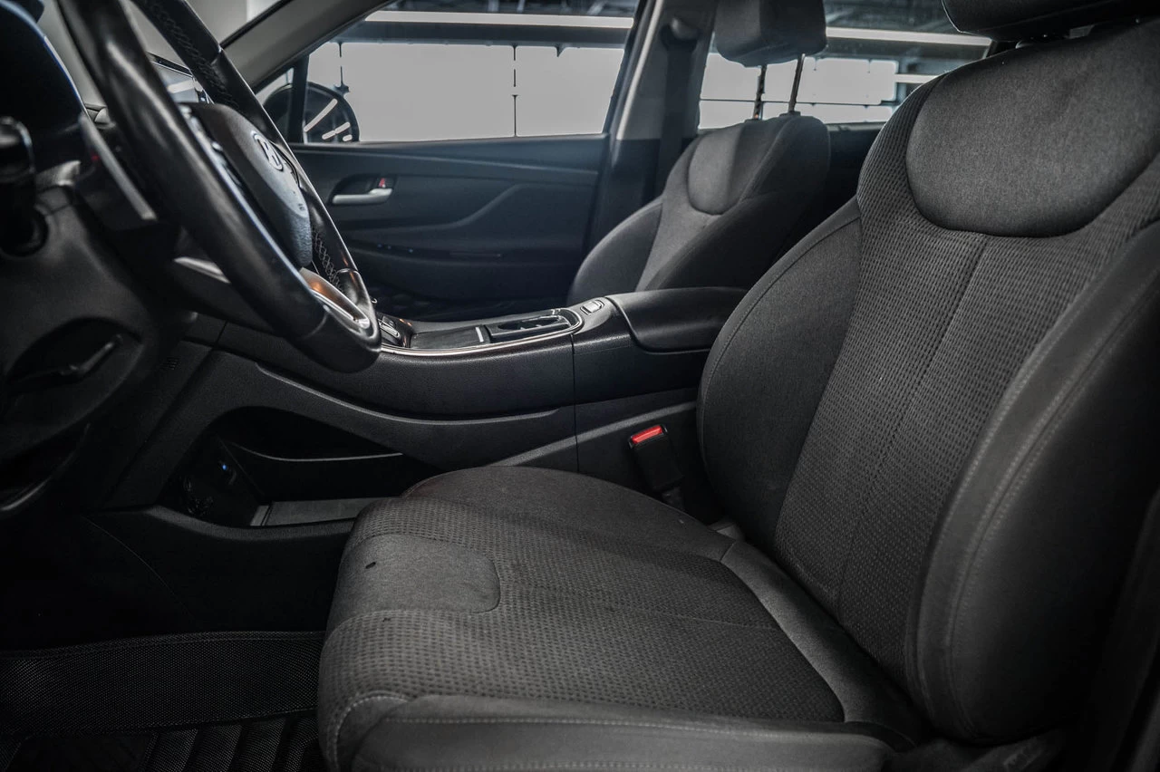 2021 Hyundai Santa Fe Preferred Main Image