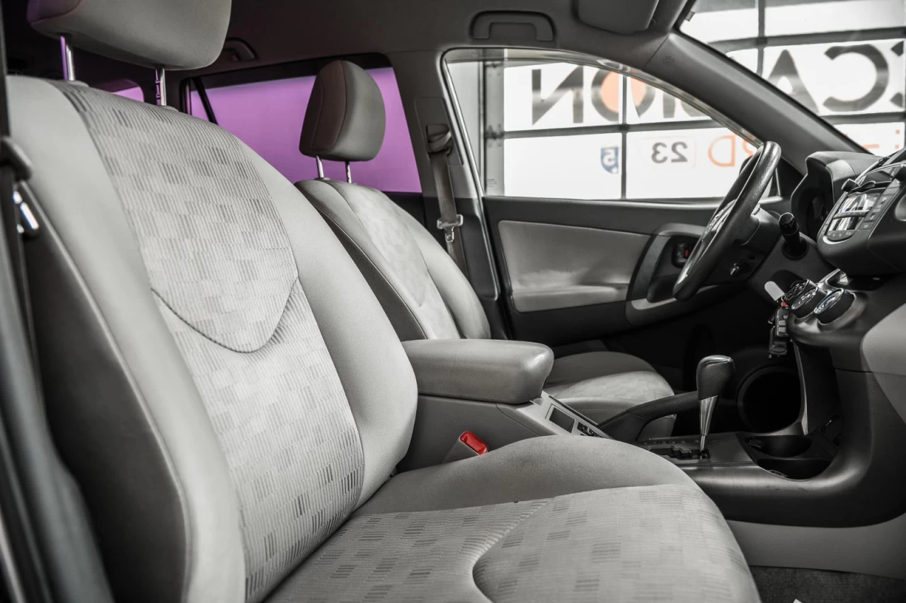 2010 Toyota RAV4 Automatique -4x4 Main Image