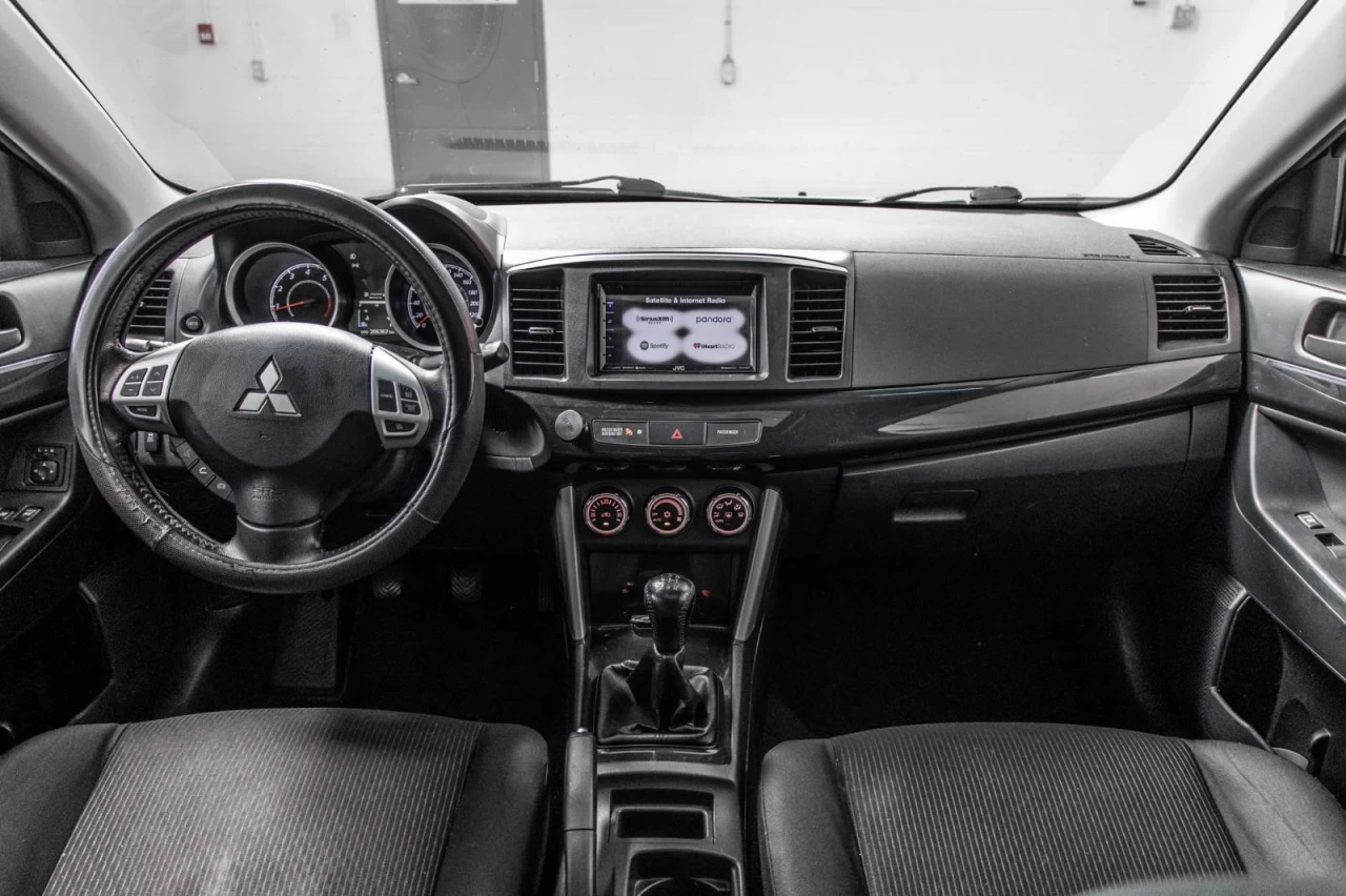 2017 Mitsubishi Lancer Manuelle - Garantie 1 AN Main Image