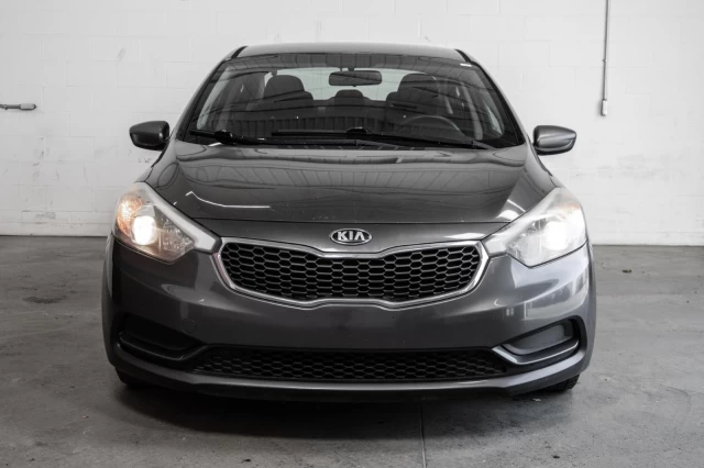 Kia Forte Manuelle de base Garantie 1 AN 2014