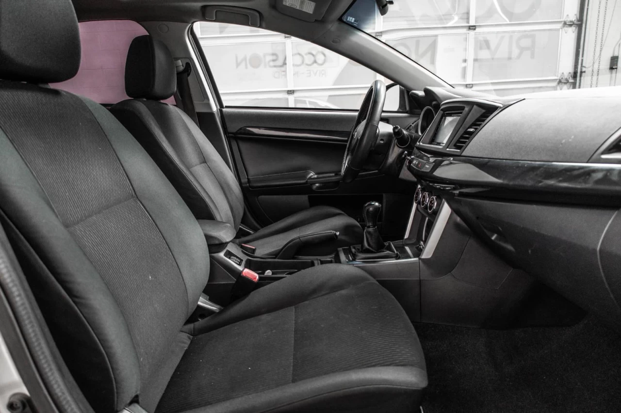 2017 Mitsubishi Lancer Manuelle - Garantie 1 AN Main Image