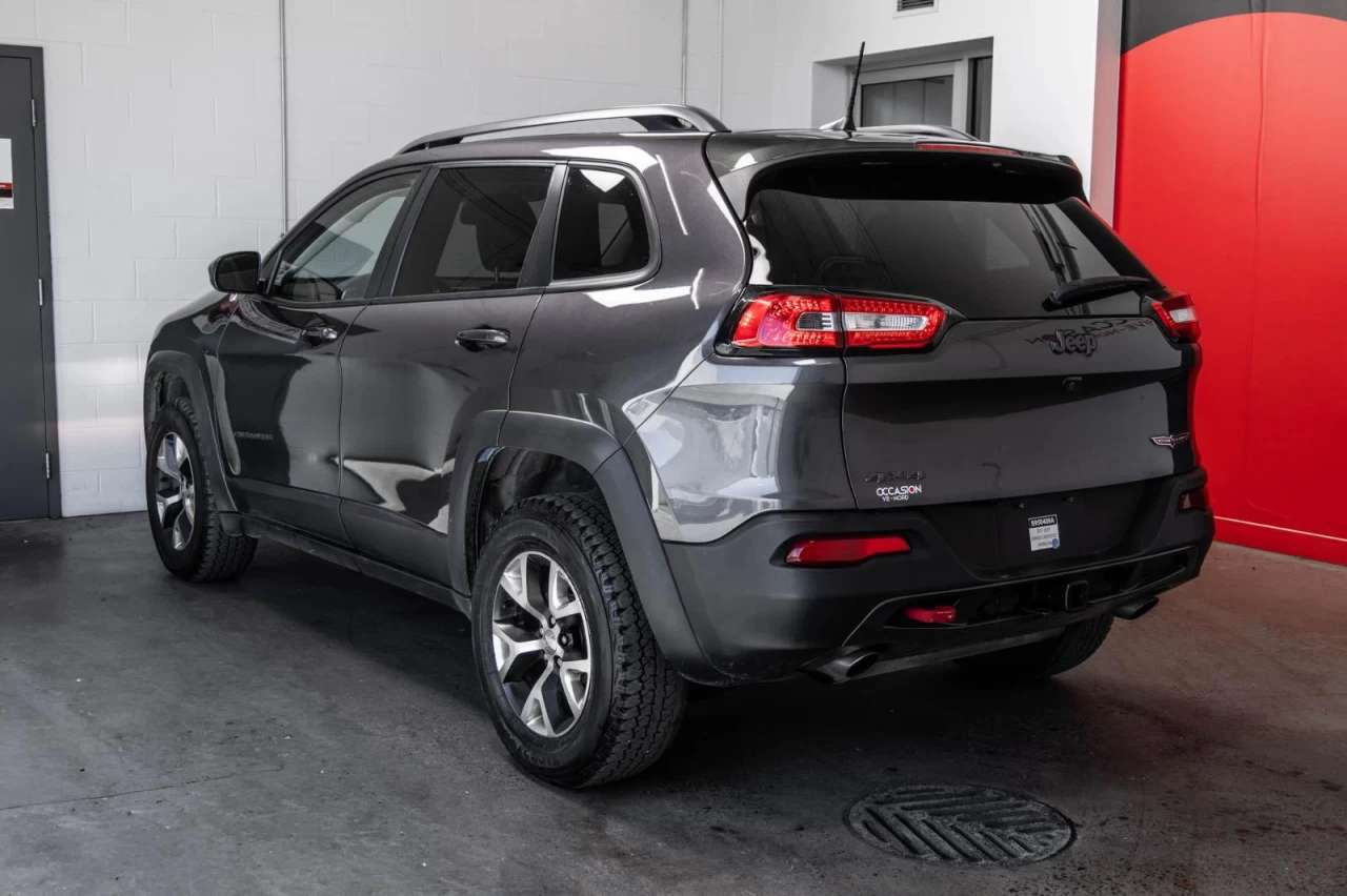 2017 Jeep Cherokee 4WD Trailhawk WOW Main Image