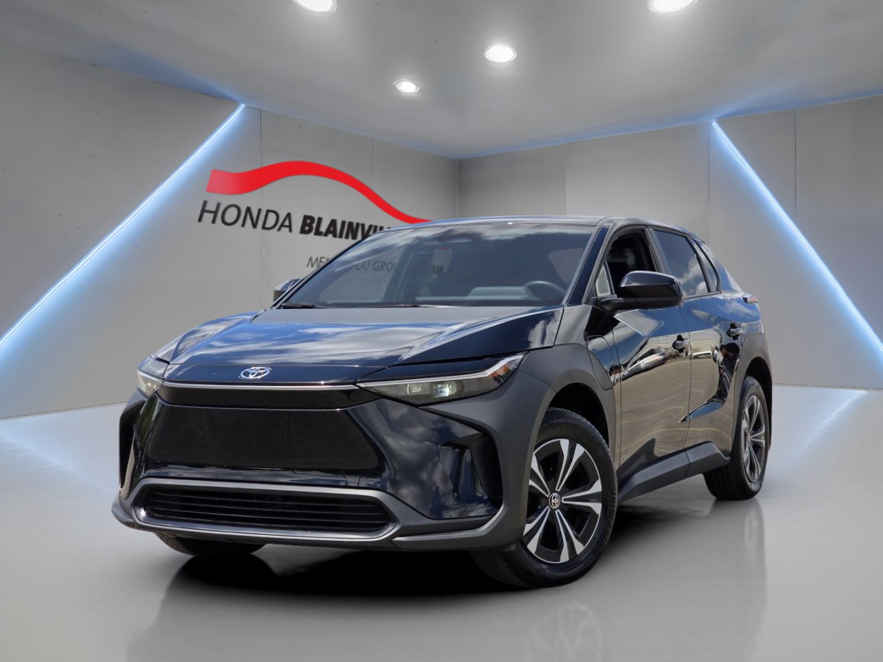 Toyota 2023 bZ4X L FWD