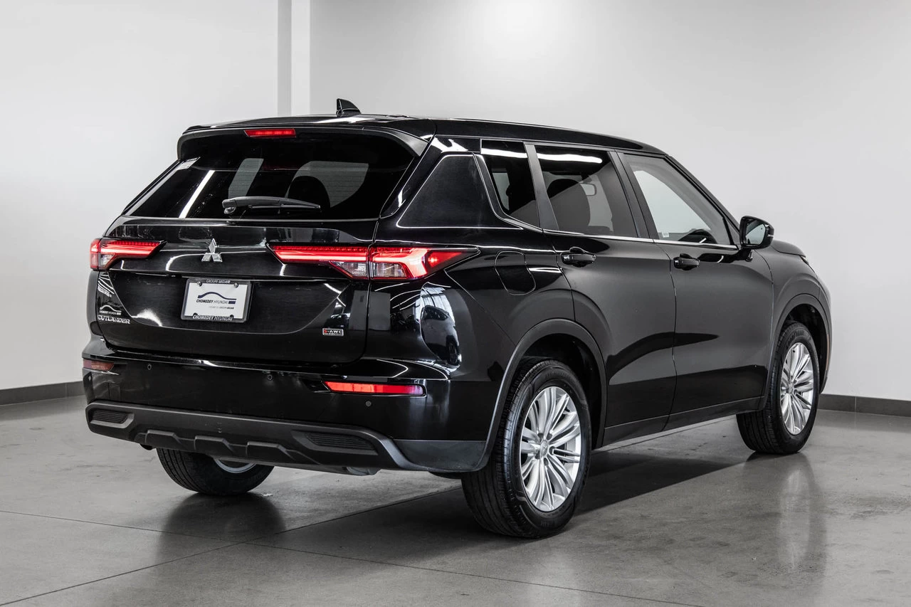 2024 Mitsubishi Outlander Es Awd 7pass Image principale