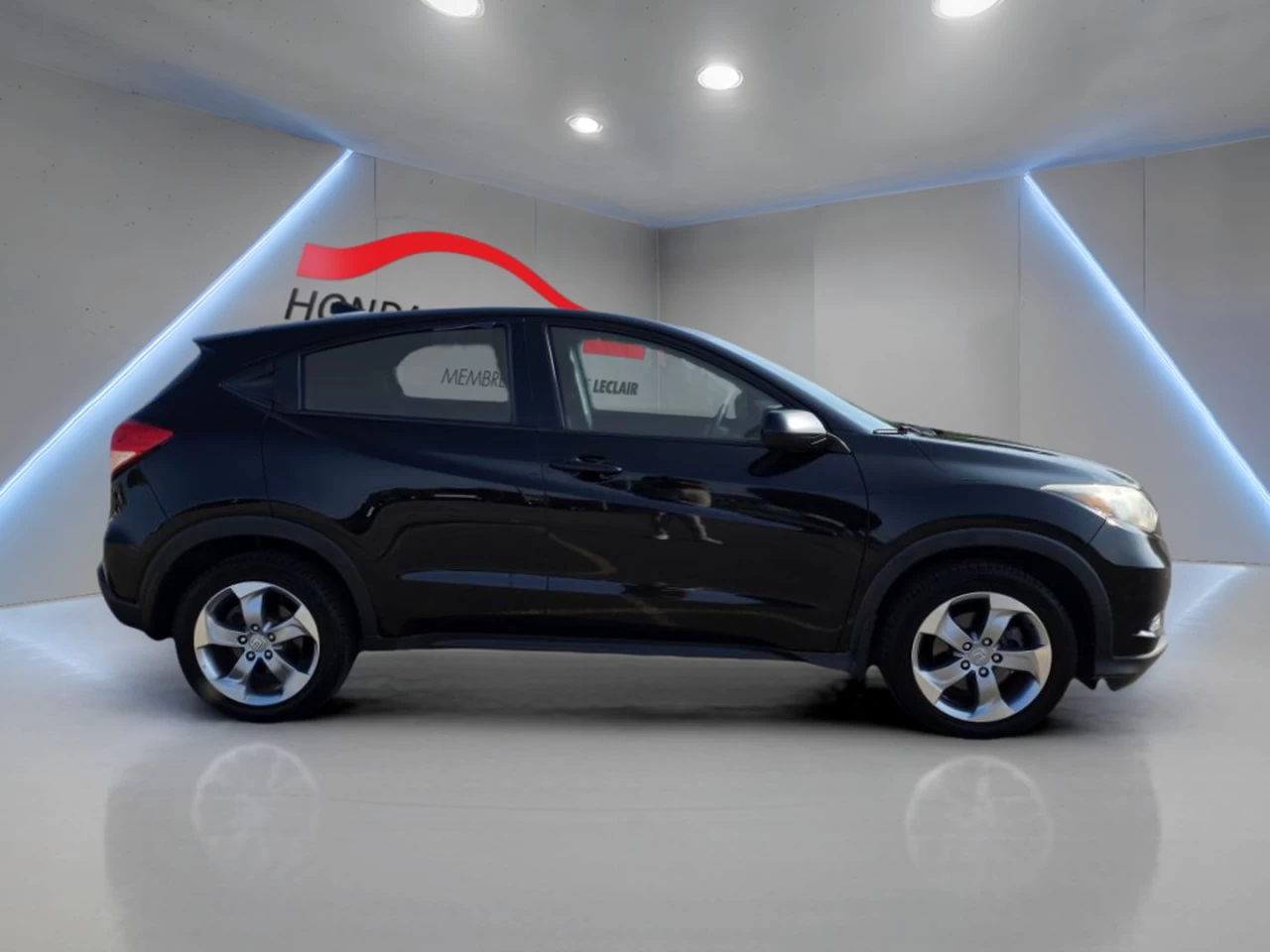 2018 Honda HR-V LX 2WD Manual Main Image