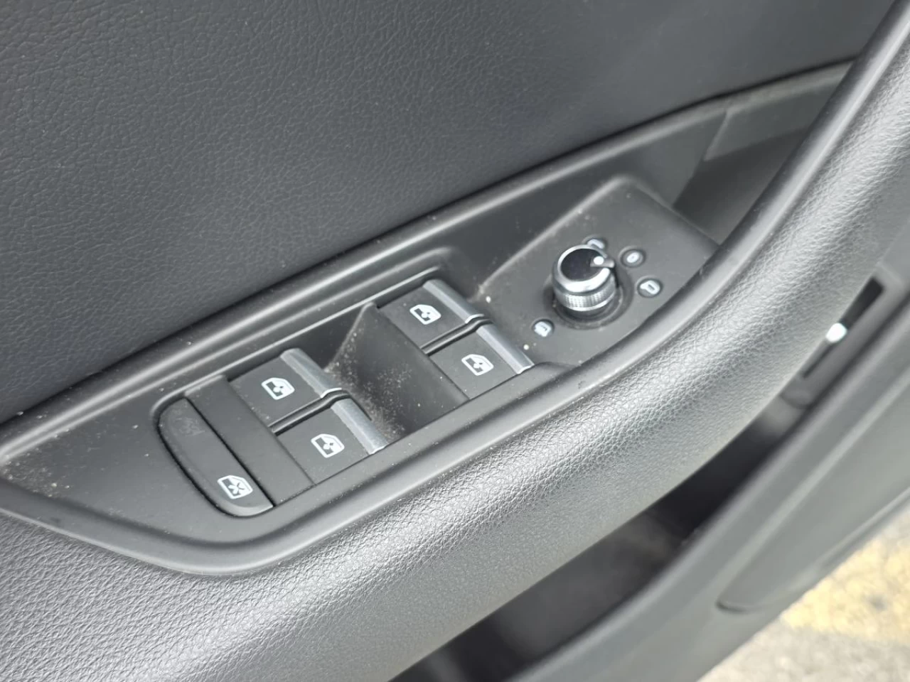 2018 Audi A4 2.0 TFSI quattro Progressiv S tronic Image principale