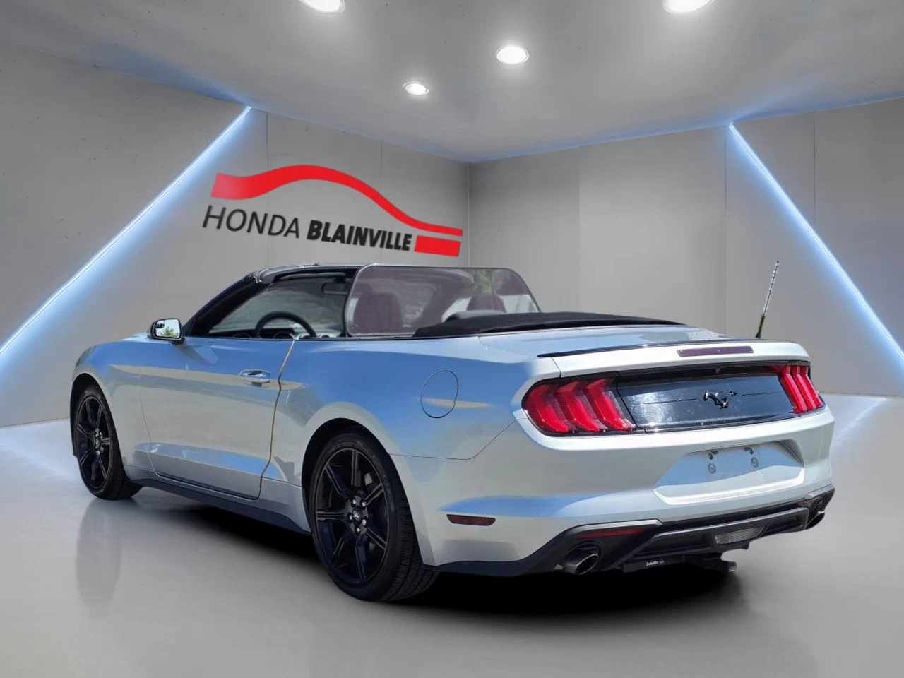 2018 Ford Mustang EcoBoost Premium Convertible Main Image