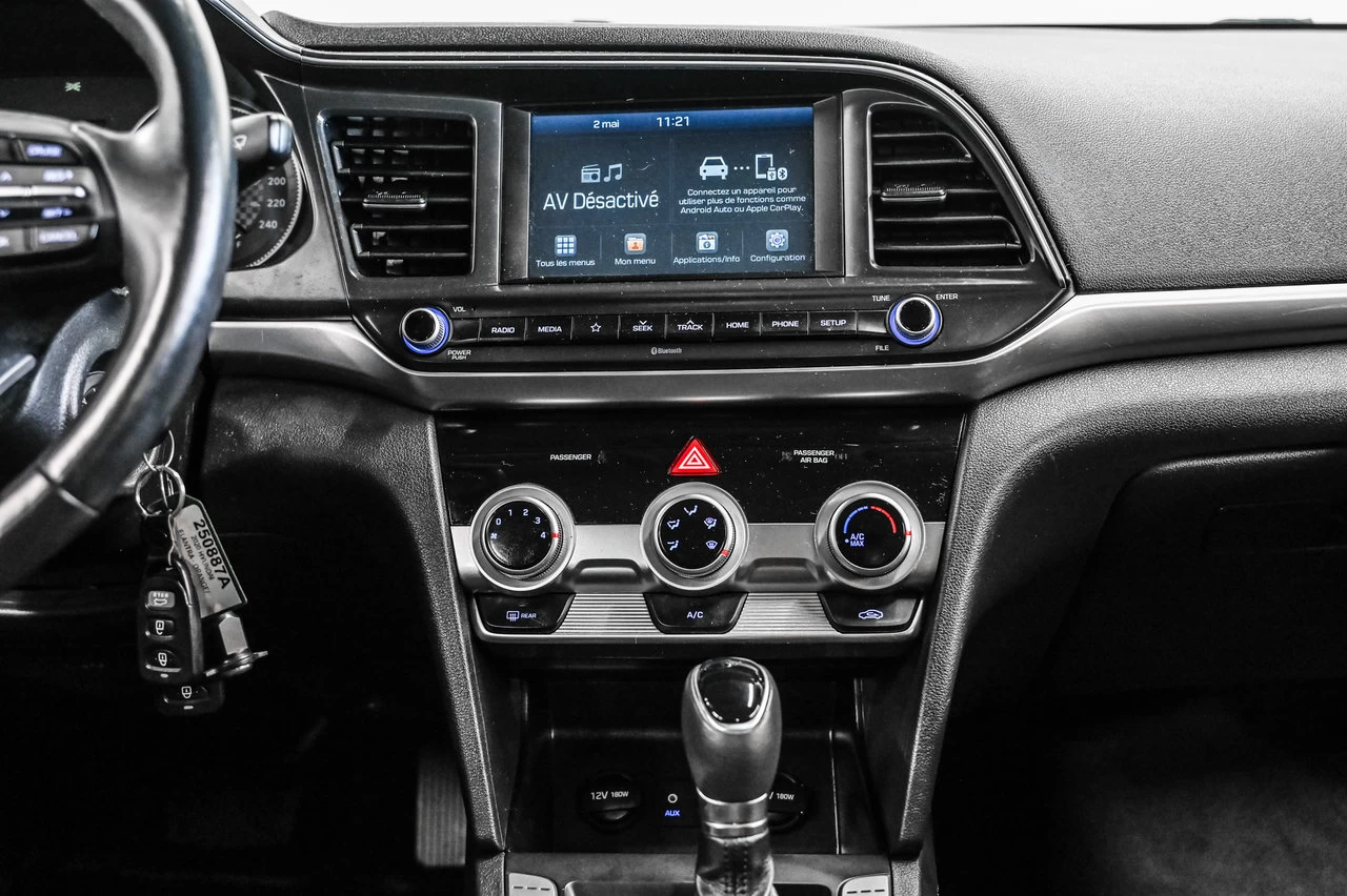 2020 Hyundai Elantra Preferred Main Image