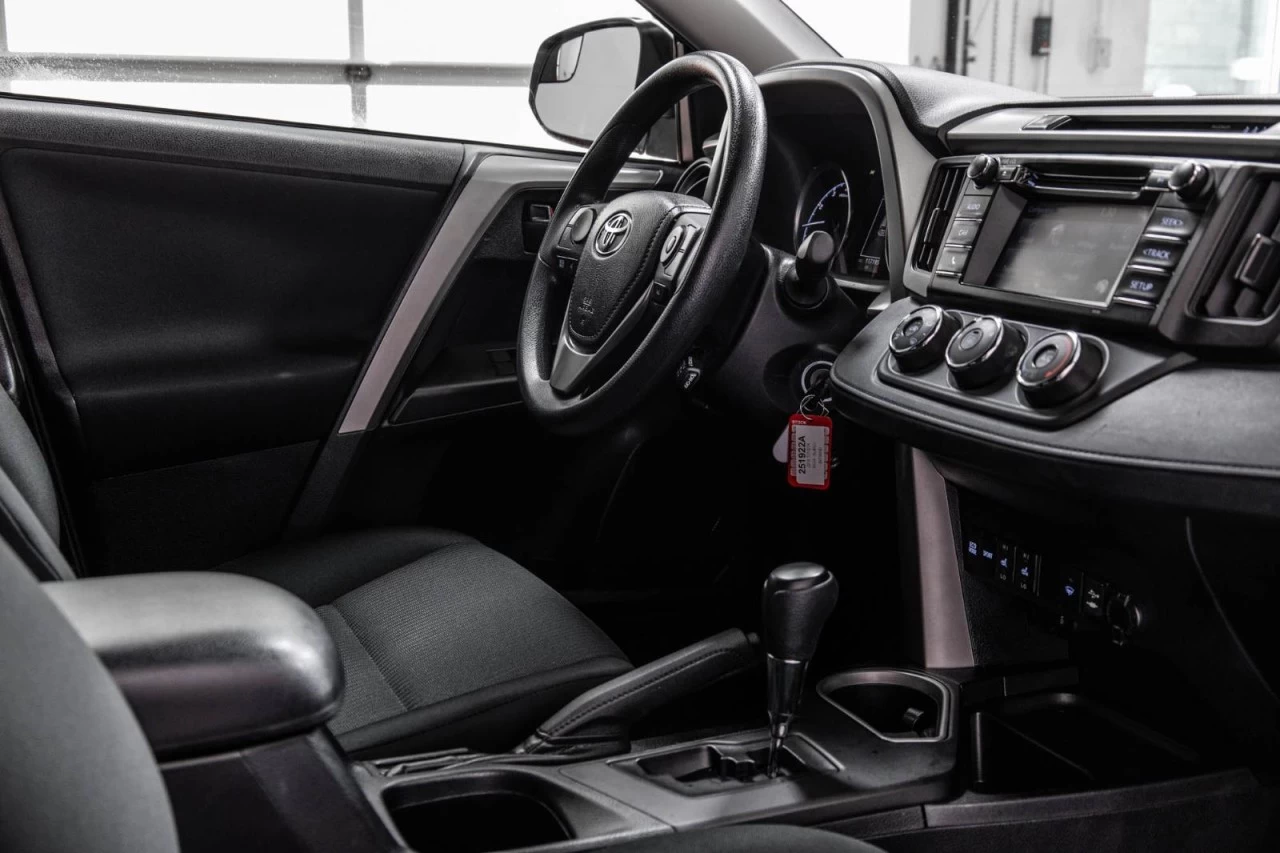 2018 Toyota RAV4 LE AWD MAGS+SIEGES.CHAUFFANTS+CAM.RECUL Main Image