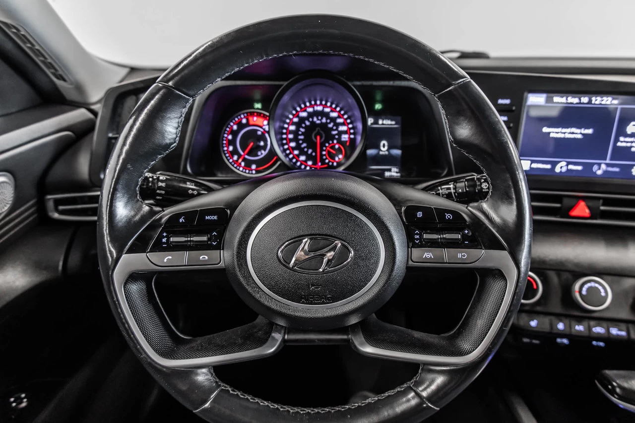 2022 Hyundai Elantra Preferred Image principale