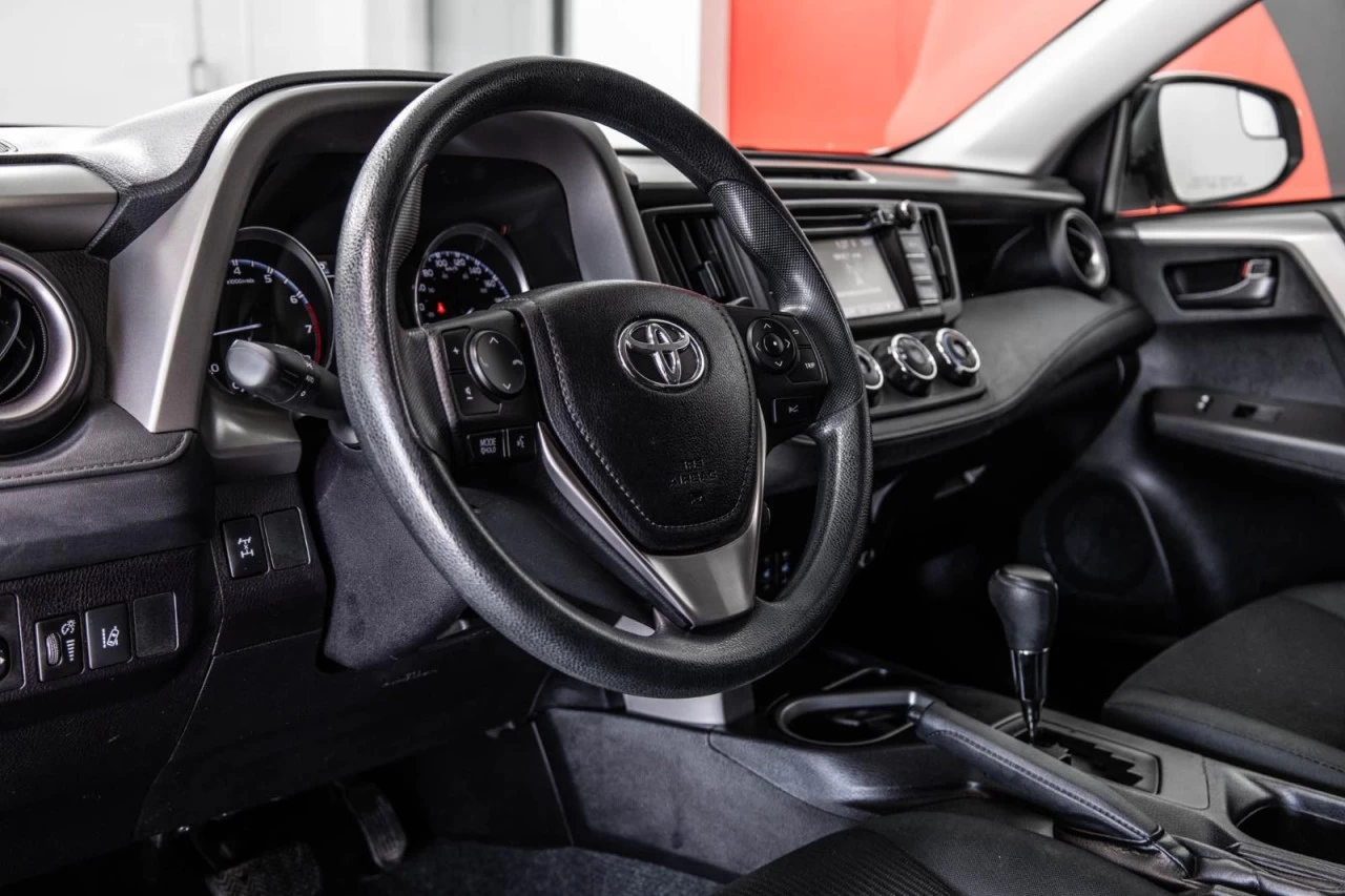 2018 Toyota RAV4 LE AWD MAGS+SIEGES.CHAUFFANTS+CAM.RECUL Main Image
