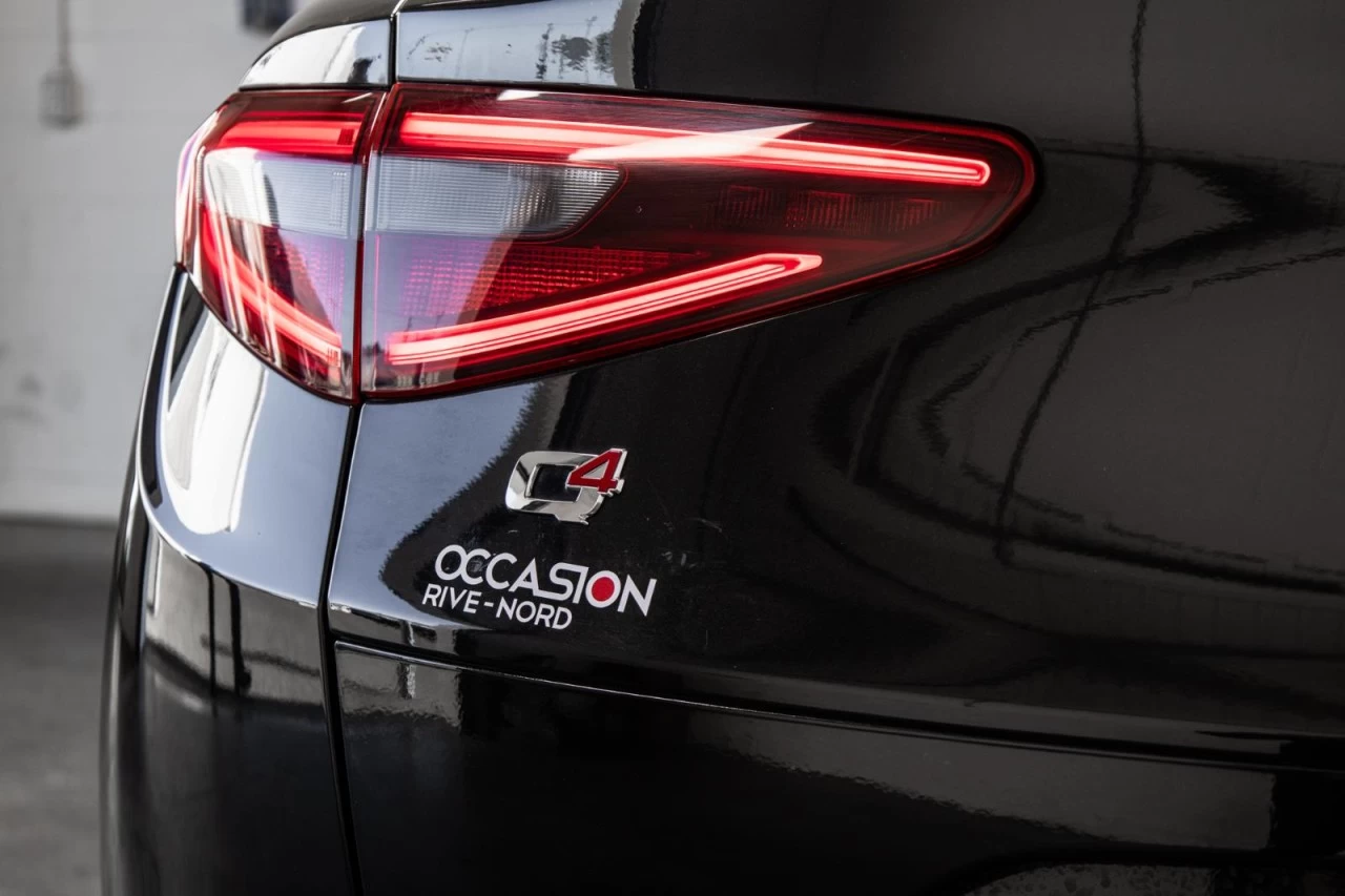2018 Alfa Romeo Stelvio Ti Sport AWD NAVI+CUIR+TOIT.OUVRANT Main Image