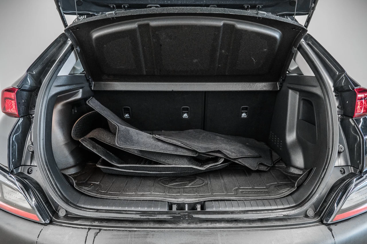 2022 Hyundai Kona Preferred Main Image