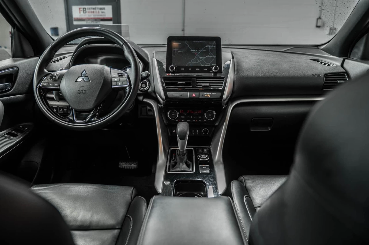 2022 Mitsubishi Eclipse Cross GT AWC+TOIT.PANO+CUIR+VOLANT/SIEGES.CHAUFF Main Image