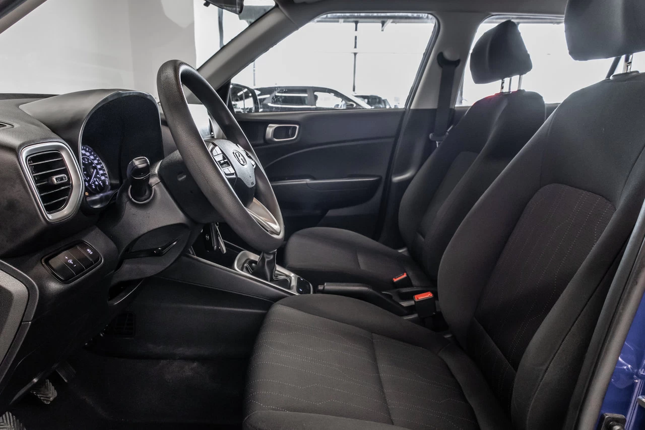 2022 Hyundai Venue Essential Image principale