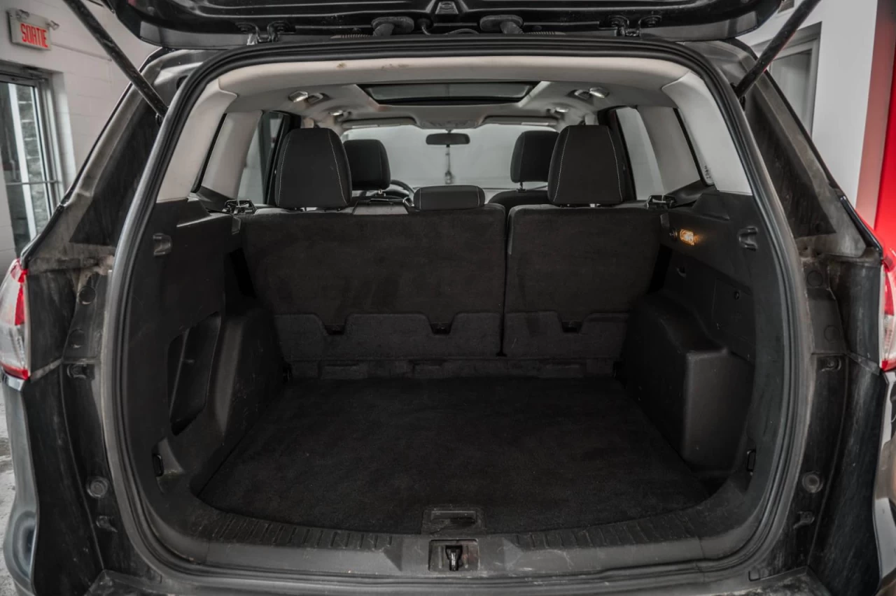 2014 Ford Escape 4WD SE AUBAINE! Image principale
