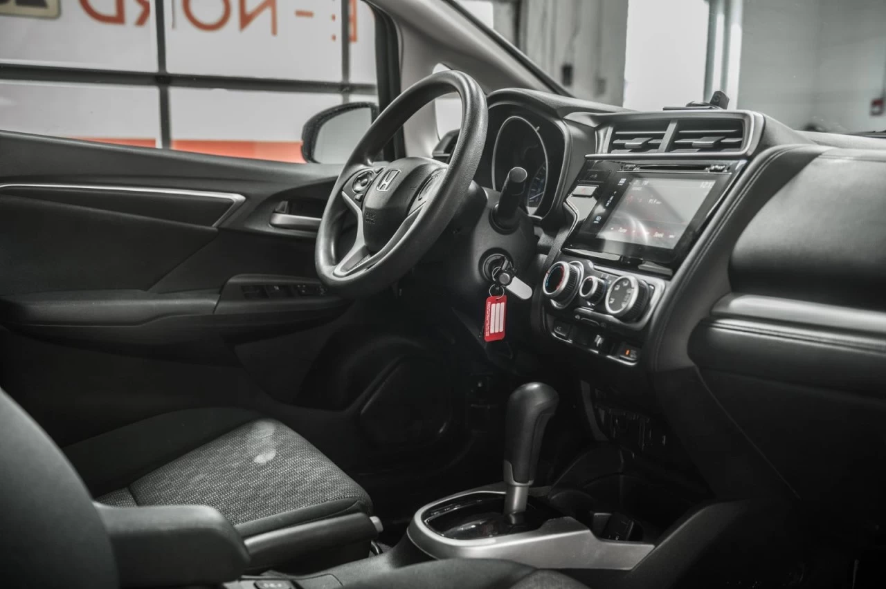 2015 Honda Fit Automatique - BAS KM - Garantie 1 AN Image principale