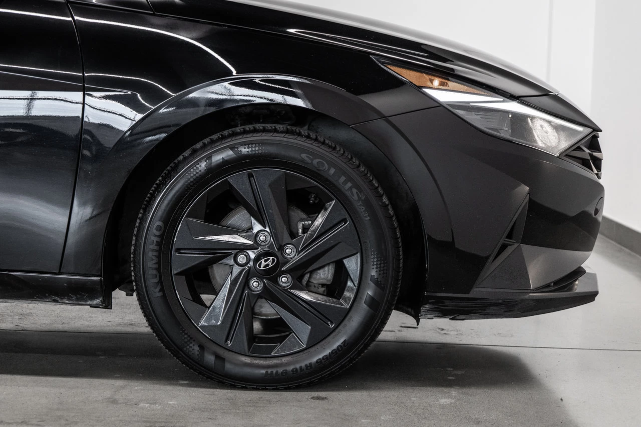 2022 Hyundai Elantra Preferred Image principale