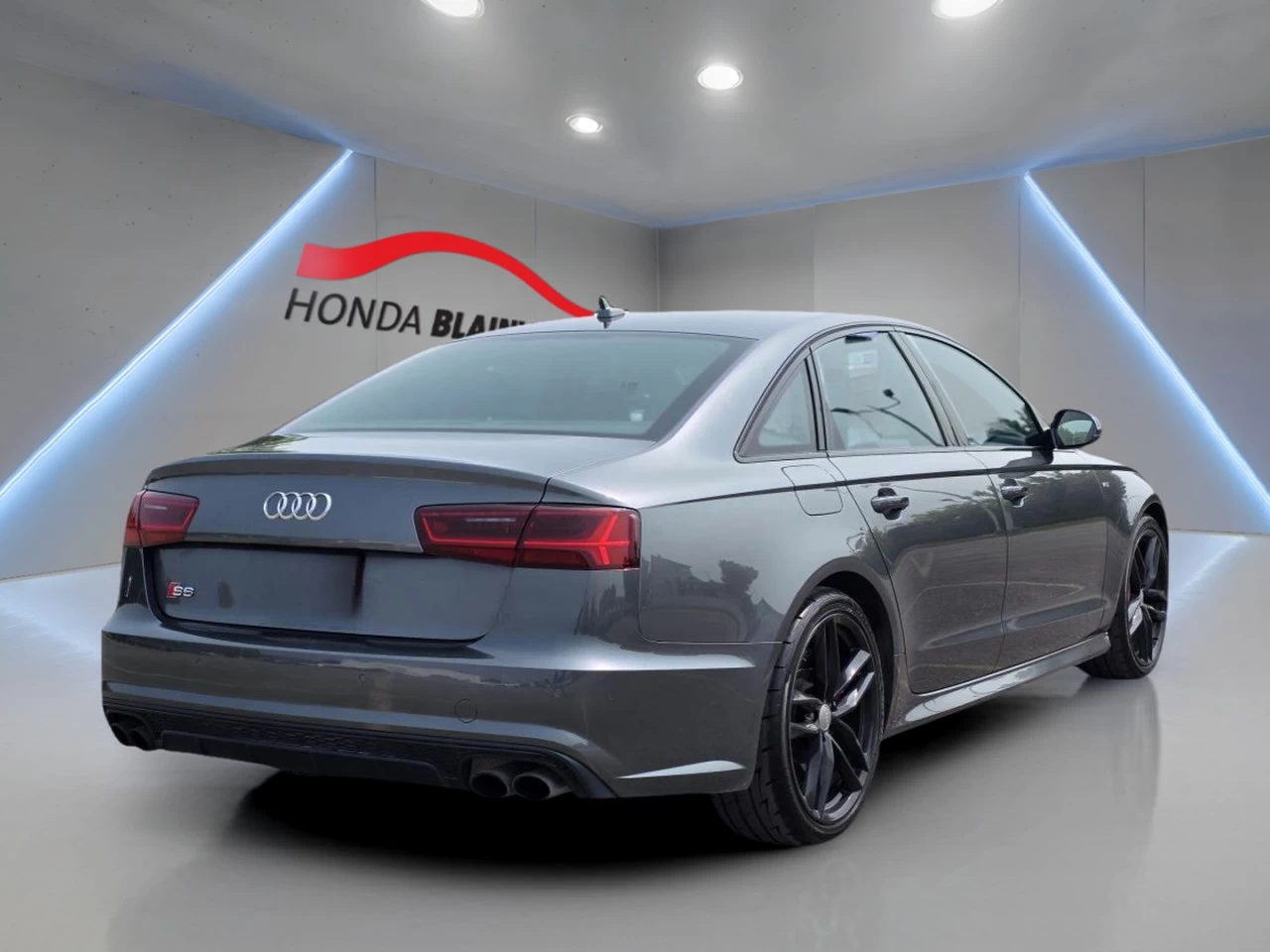 2017 Audi S6 4dr Sdn Image principale