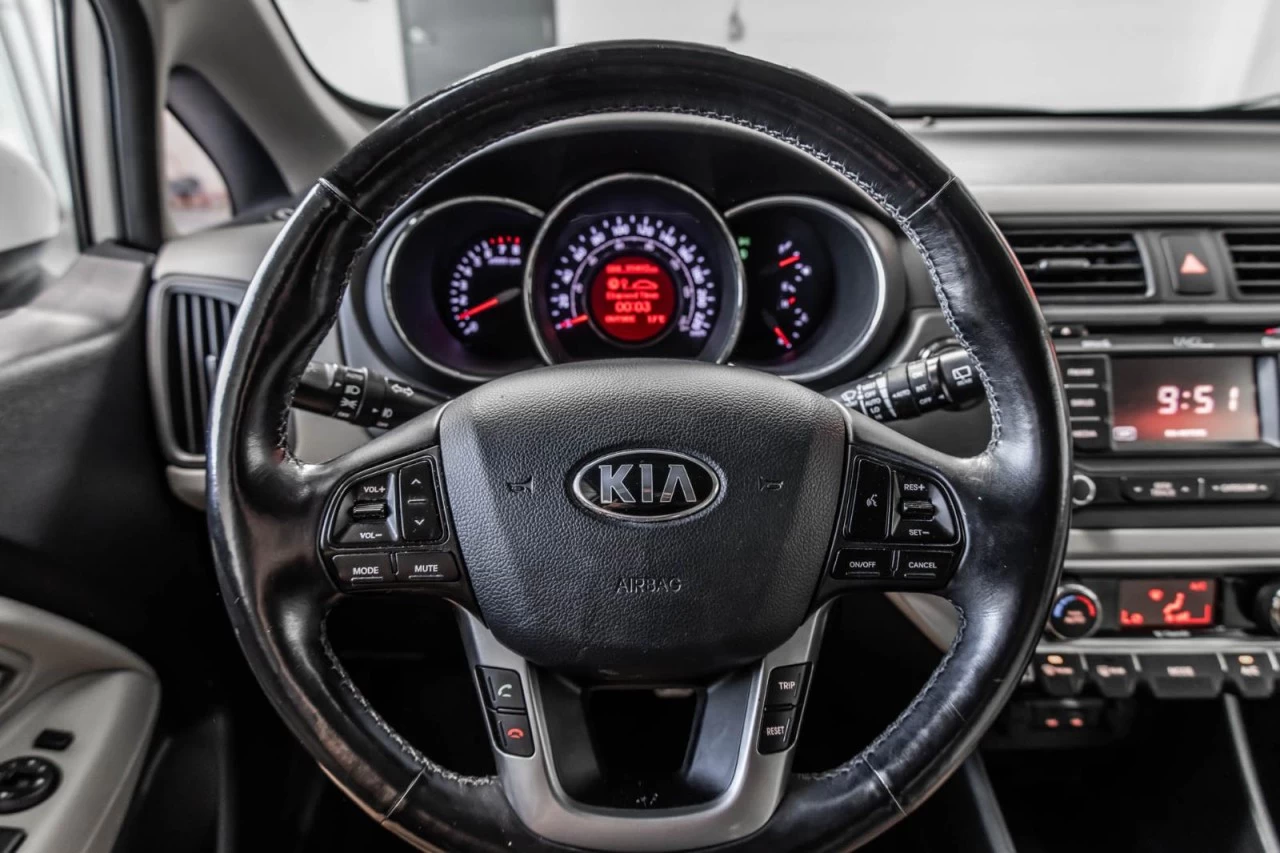 2015 Kia Rio SX - Manuelle - Garantie 1 AN Main Image