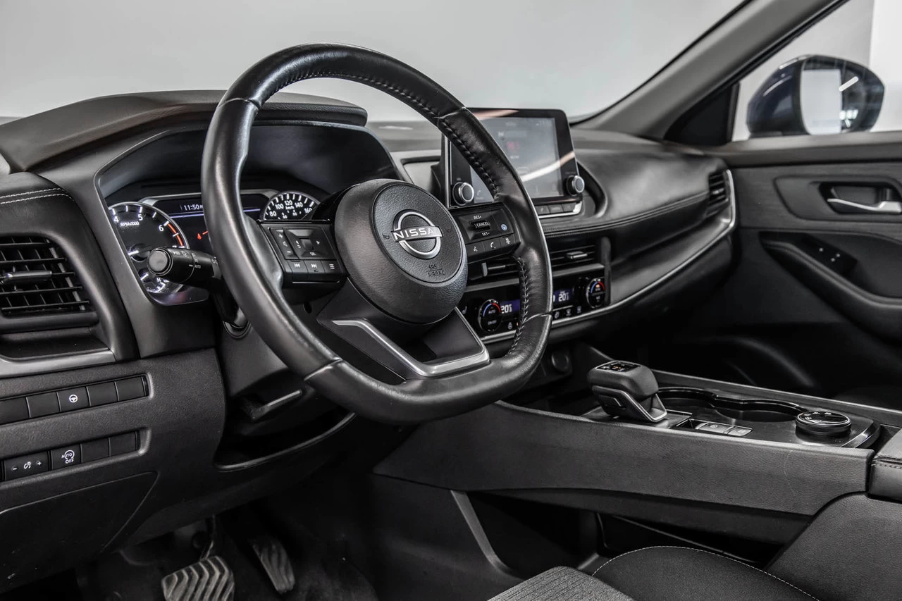 2023 Nissan Rogue Sv Tech Awd Main Image