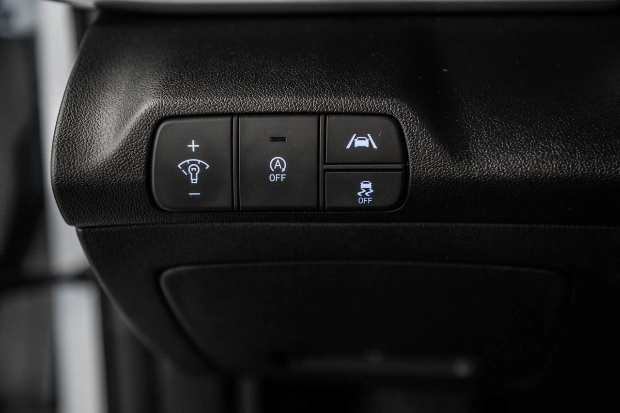 2023 Hyundai Elantra Essential Image principale