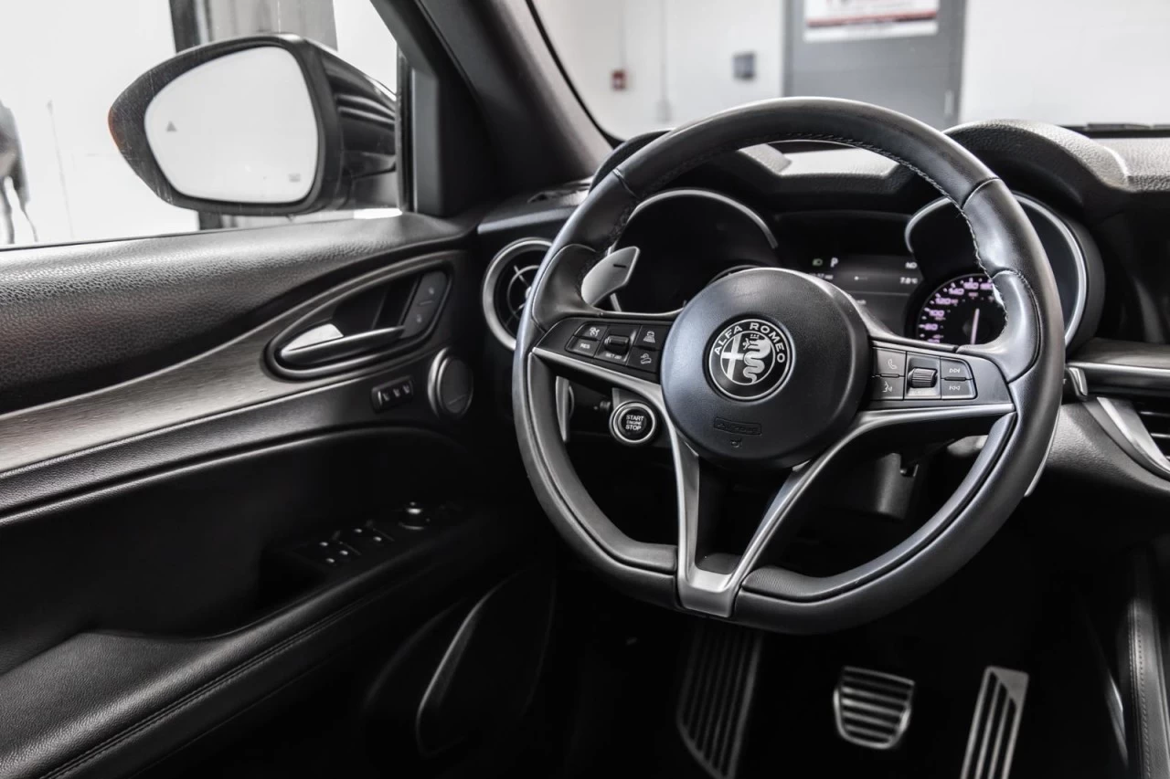 2018 Alfa Romeo Stelvio Ti Sport AWD NAVI+CUIR+TOIT.OUVRANT Main Image