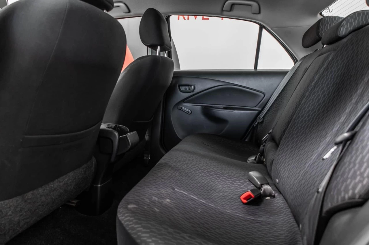 2010 Toyota Yaris Automatique + A/C BAS KM!!! Image principale