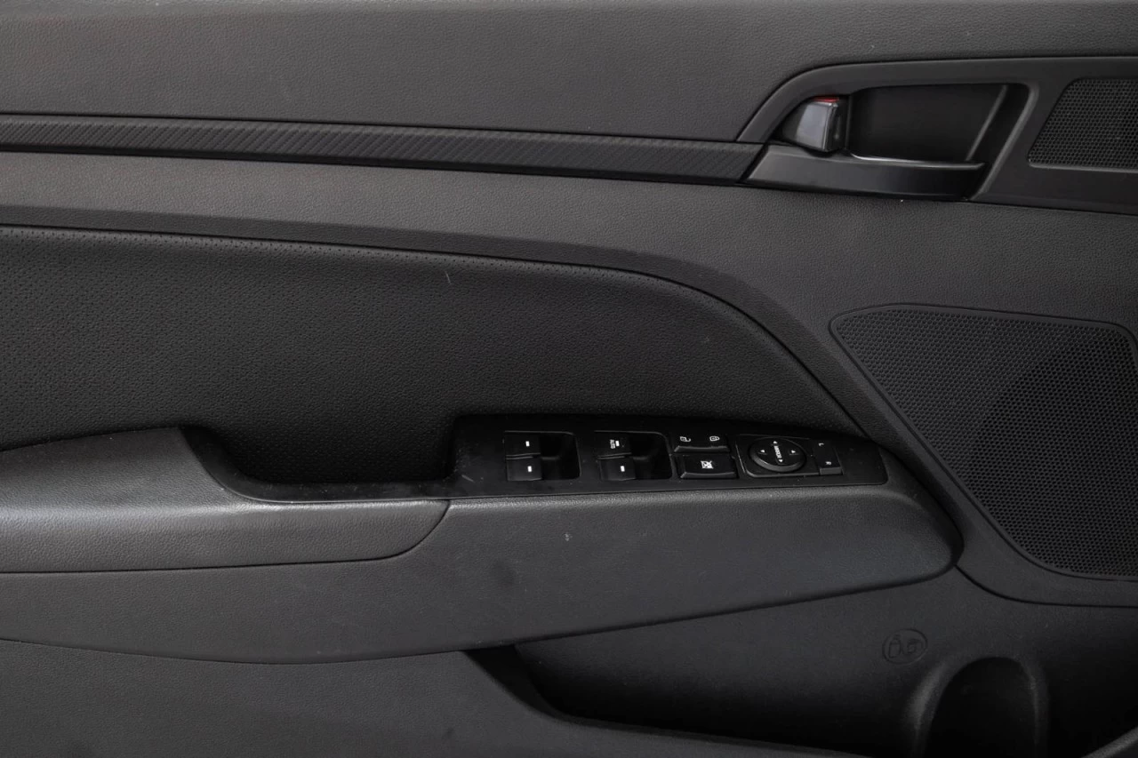 2018 Hyundai Elantra Manuelle - Garantie 1 AN Main Image