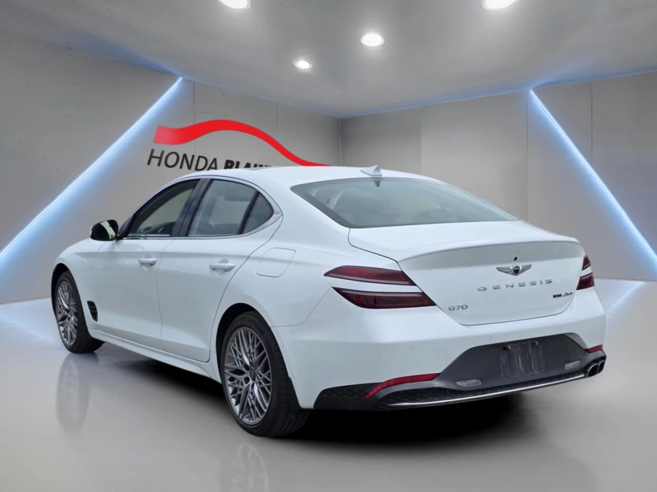 2022 Genesis G70 2.0T Advanced AWD Main Image