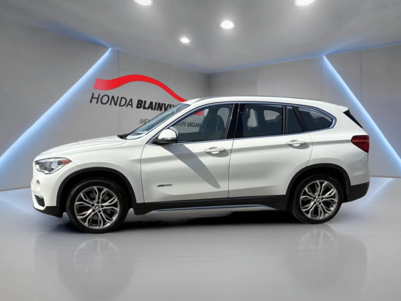 2018 BMW X1 Sports Activity Vehicle Image principale