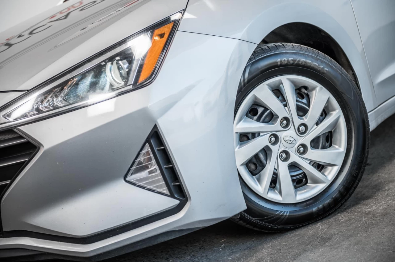 2020 Hyundai Elantra Essential SIEGES.CHAUFFANTS+CARPLAY Main Image