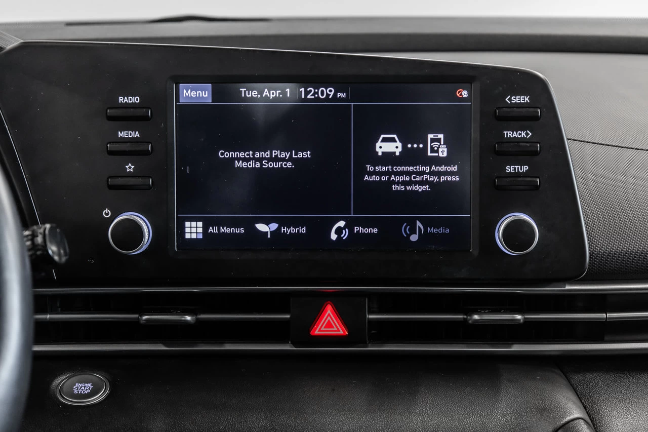 2022 Hyundai Elantra hybrid Preferred Main Image