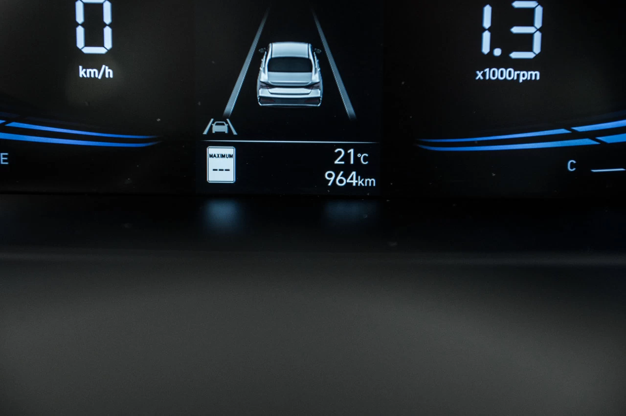 2025 Hyundai Elantra Preferred Main Image