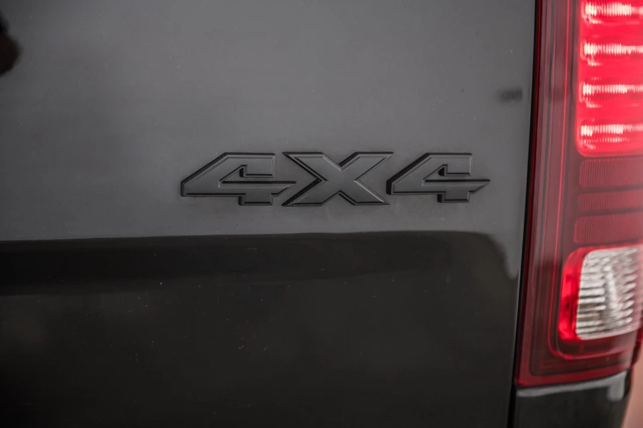 2021 RAM 1500 Classic Warlock 4x4 Crew Cab 5''7" Box BLUETOOTH+CAM.RECUL Image principale