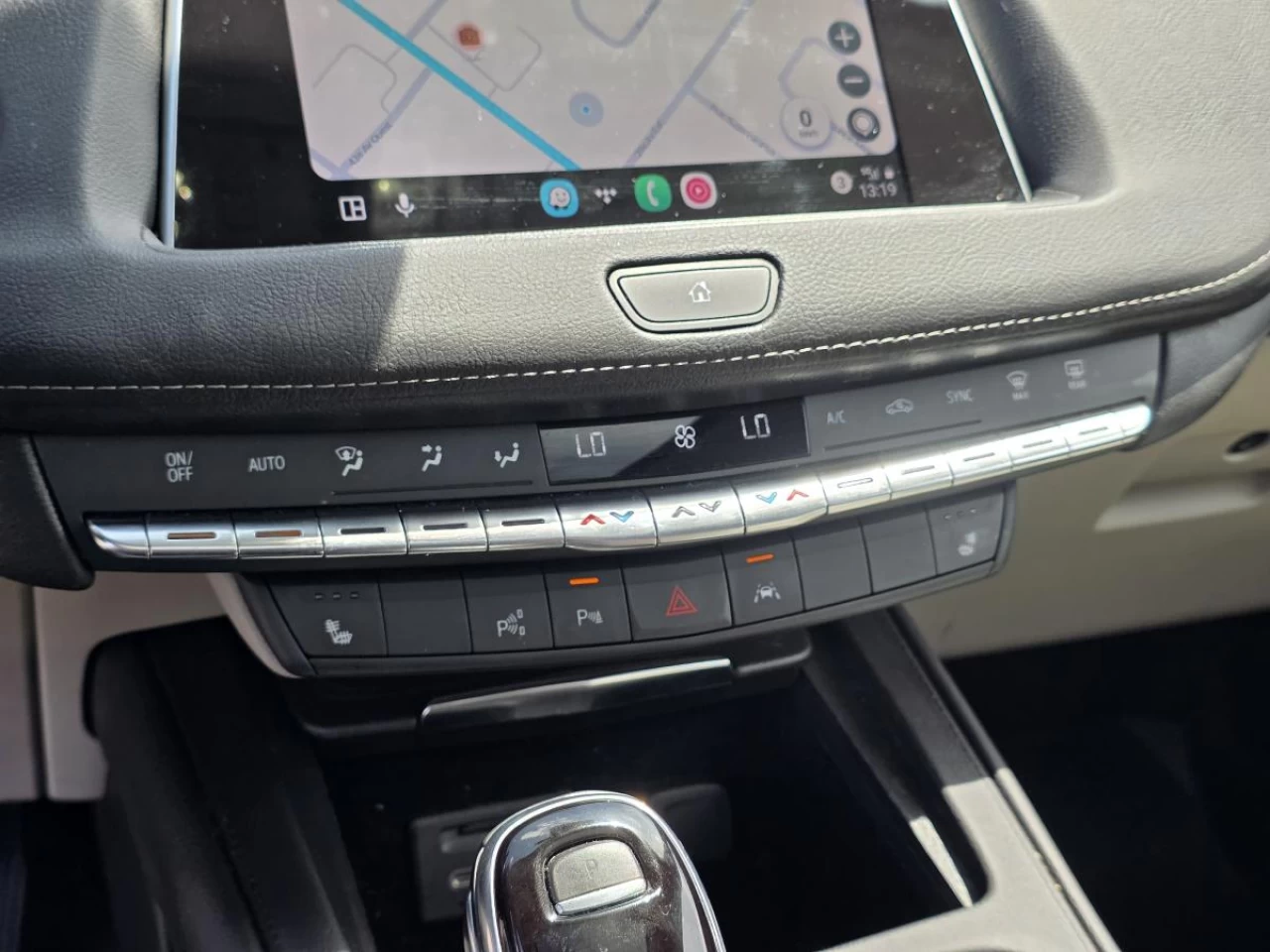 2022 Cadillac XT4 AWD 4dr Premium Luxury Main Image