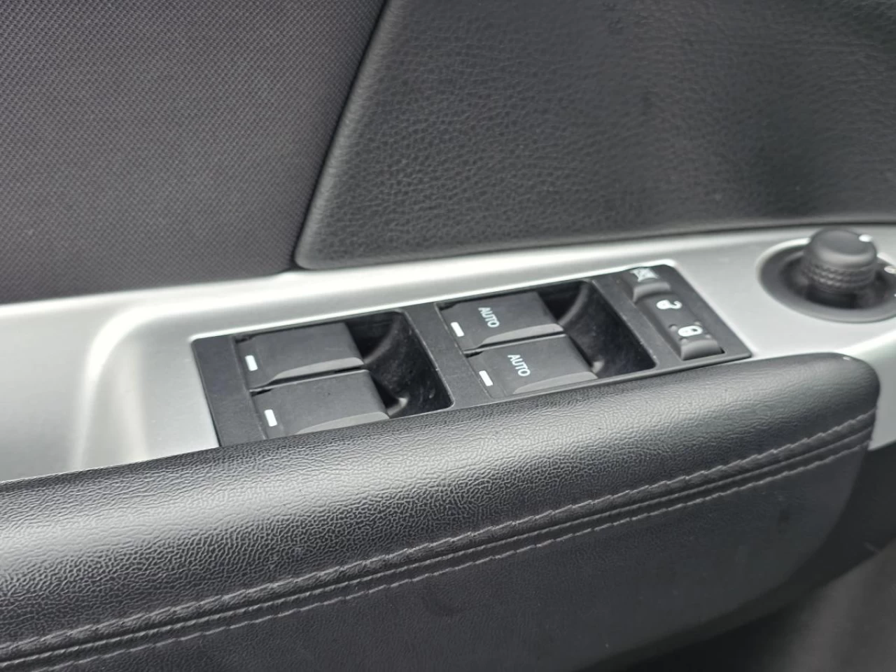 2013 Chrysler 200 2dr Conv Touring Main Image
