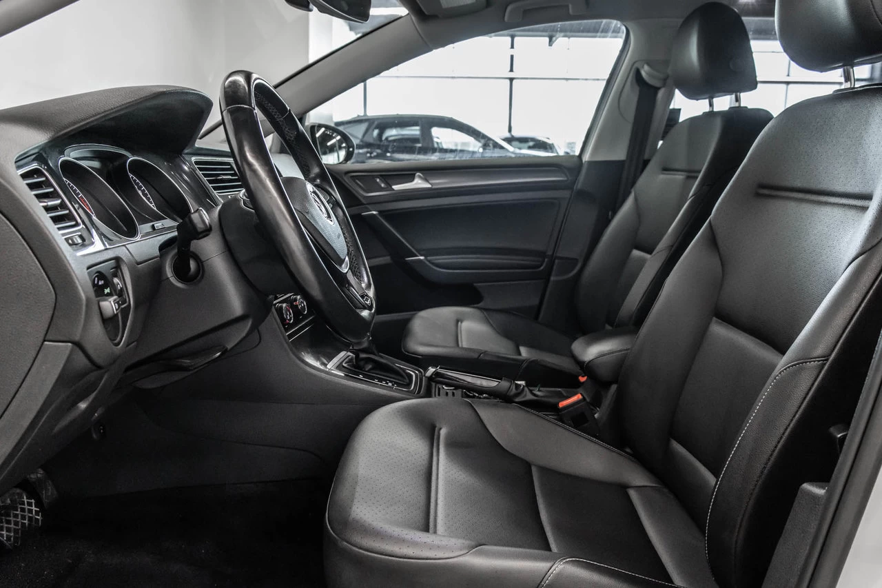 2018 Volkswagen Golf SportWagen Comfortline Main Image